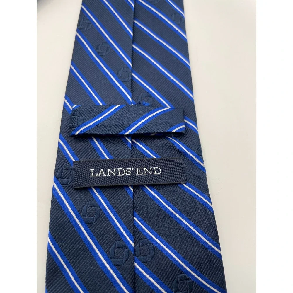 Lands End Mens Navy Blue Striped Silk Necktie Geometric Jacquard Classic Tie